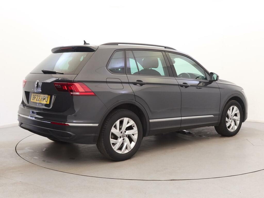 Volkswagen Tiguan 1.5 Tsi Life BF22HPO Grey #5