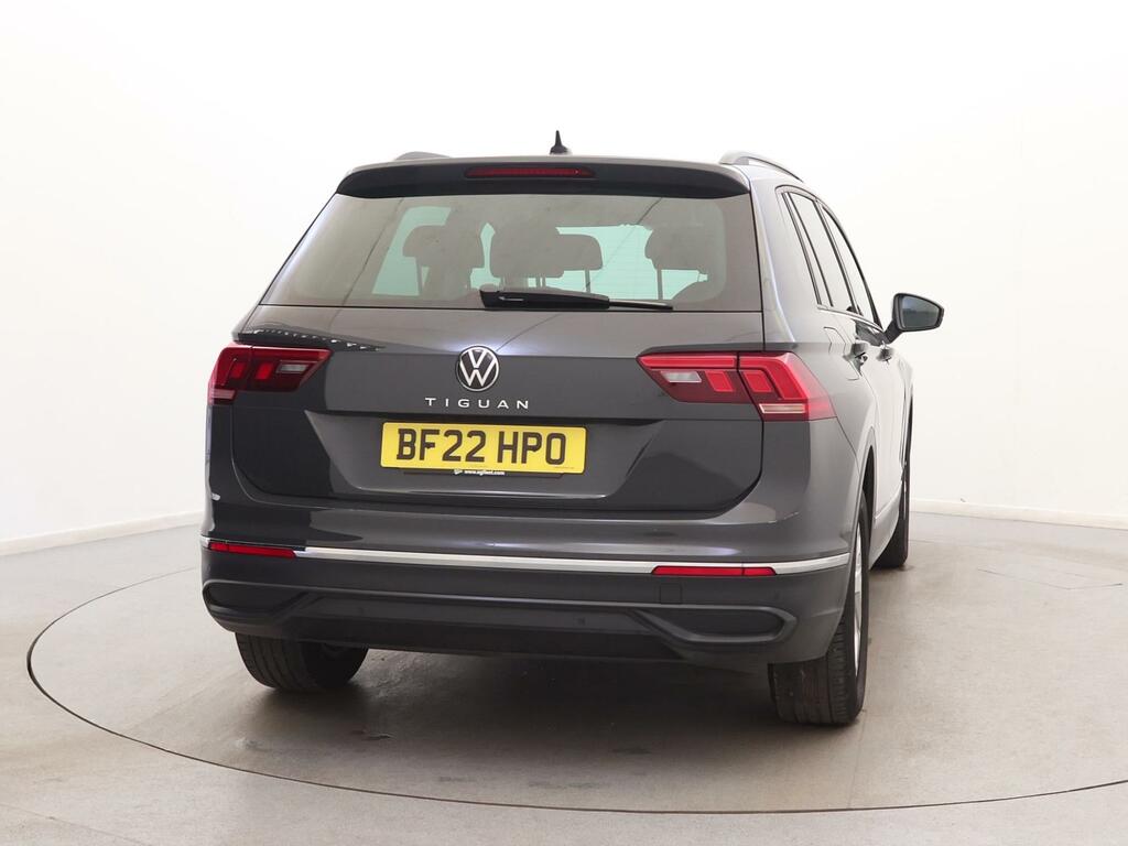 Volkswagen Tiguan 1.5 Tsi Life BF22HPO Grey #6