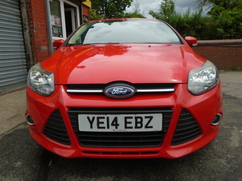 Ford Focus 1.0T Ecoboost Zetec YE14EBZ Red #4