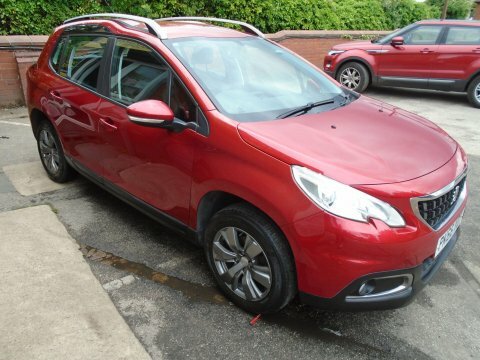 Peugeot 2008 1.2 Puretech 110 Gt Line Red #5