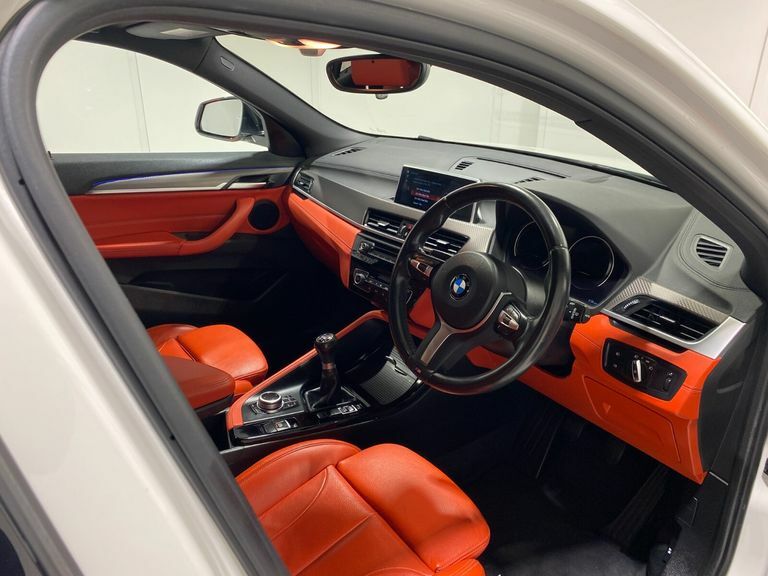 BMW X2 18I 1.5 140Ps 6 Spd M Sport X 5Dr. LR69HPA White #2