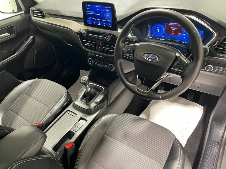 Ford Kuga 1.5 Turbo Ecoboost 150Ps 6 Spd Titanium Edition Grey #2