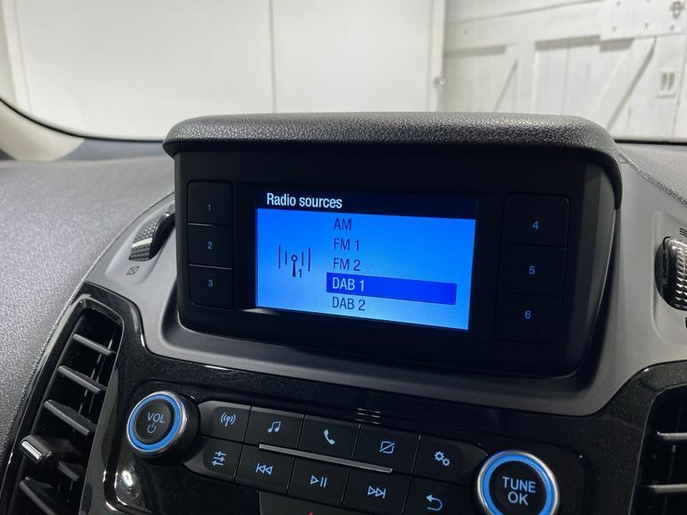 Ford Grand Tourneo Connect Ecoblue Titanium Red #31