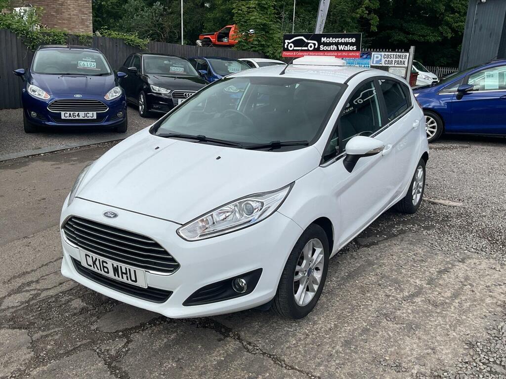 Ford Fiesta 1.5 Tdci Zetec Euro 6 White