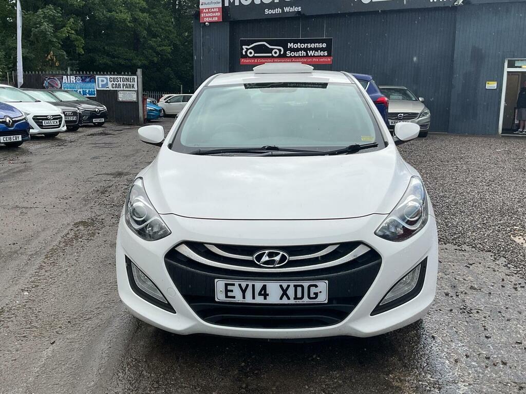 Hyundai I30 1.6 Crdi Blue Drive Active Euro 5 S S White #2