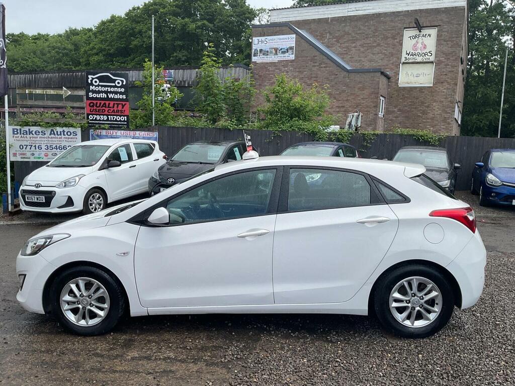 Hyundai I30 1.6 Crdi Blue Drive Active Euro 5 S S White #6