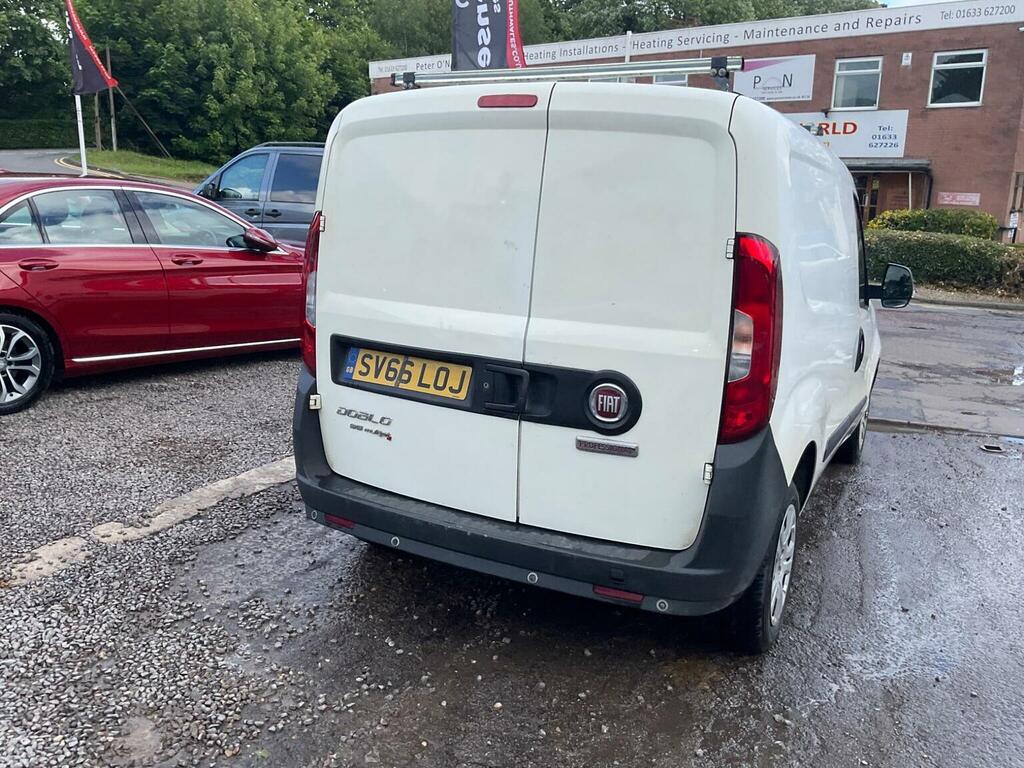 Fiat Doblo Easy White #71