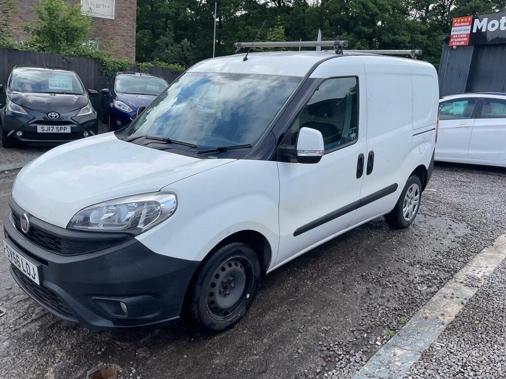 Fiat Doblo Easy White #98