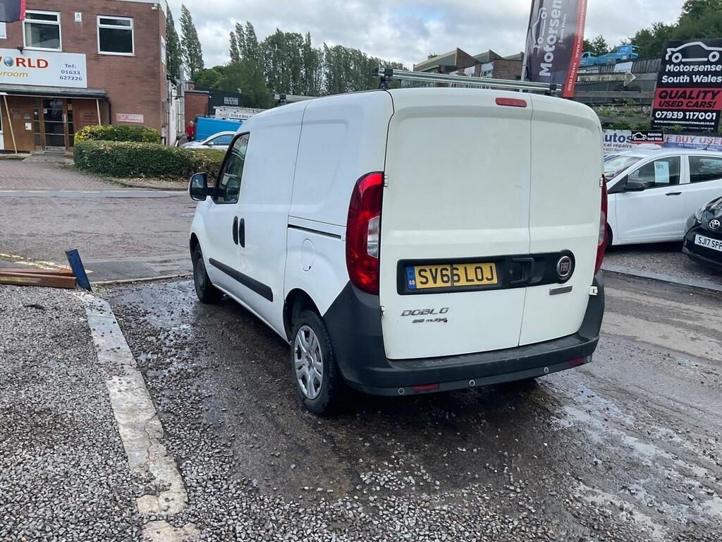 Fiat Doblo Easy White #80