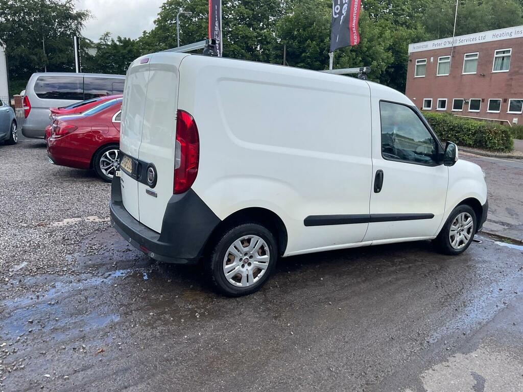 Fiat Doblo Easy White #59