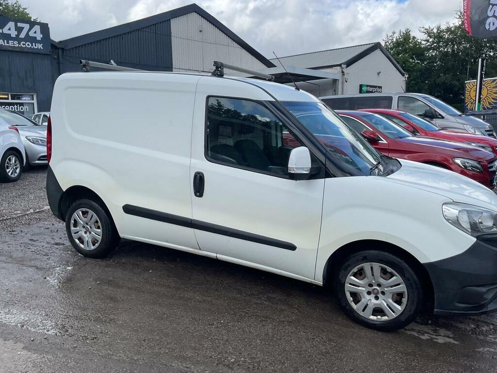 Fiat Doblo Easy White #51