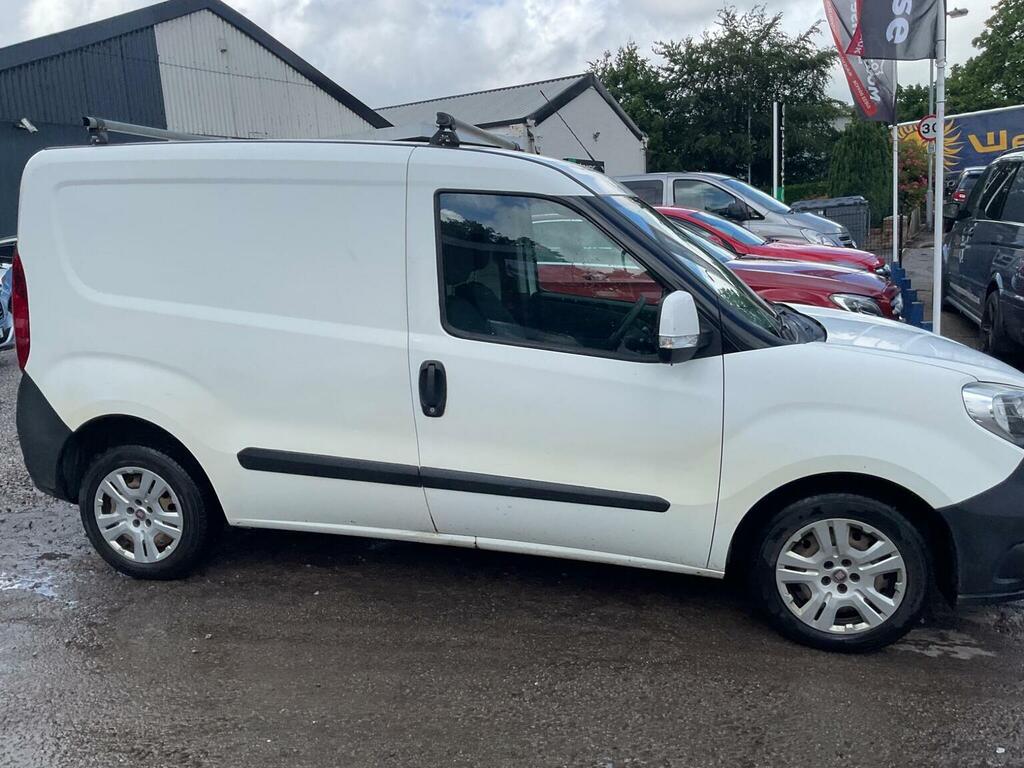 Fiat Doblo Easy White #49