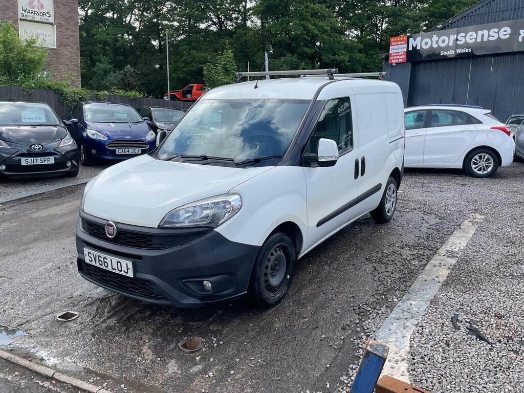 Fiat Doblo Easy White #25