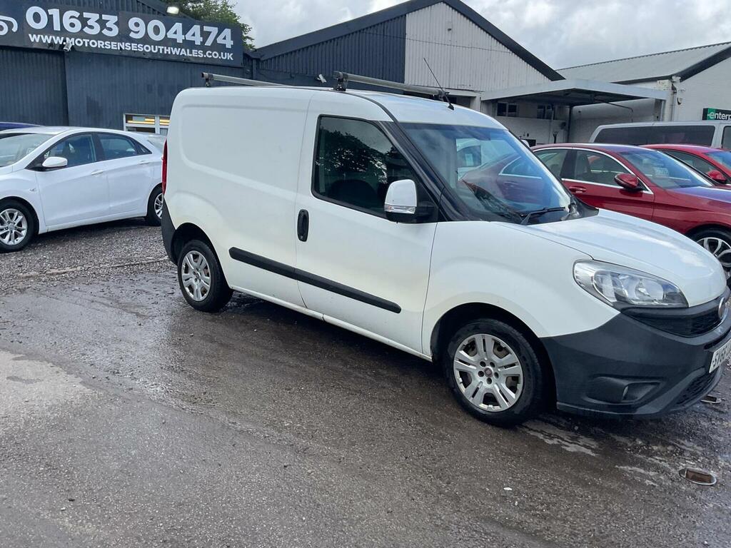 Fiat Doblo Easy White #44