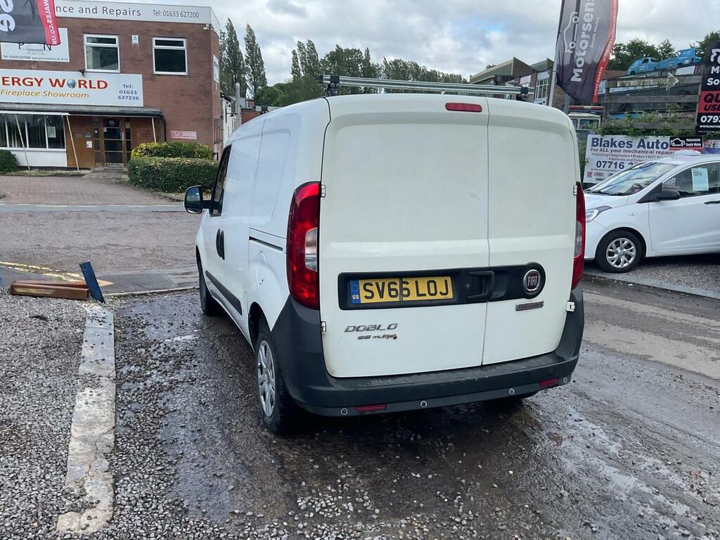 Fiat Doblo Easy White #72