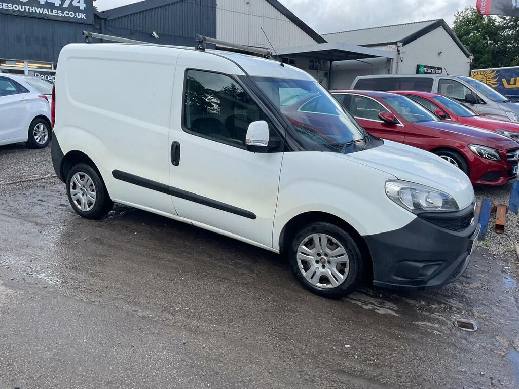 Fiat Doblo Easy White #43