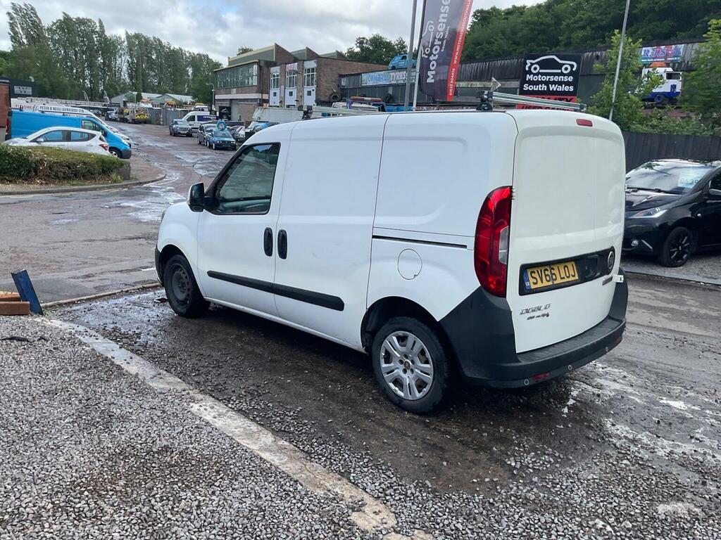 Fiat Doblo Easy White #85