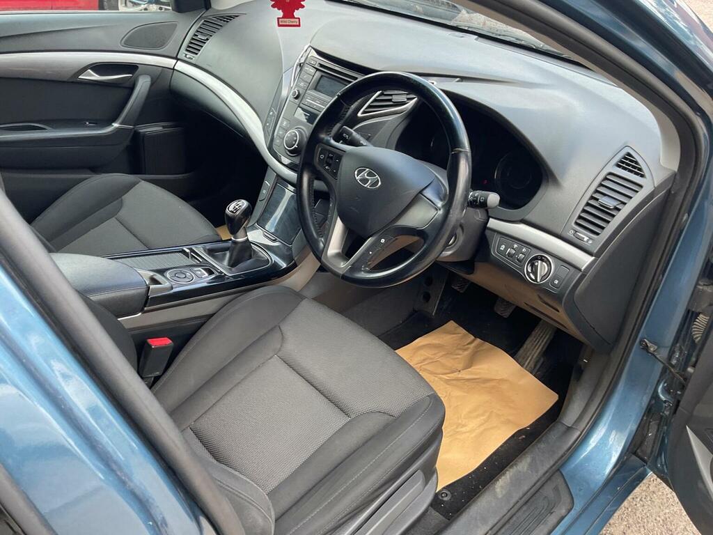 Hyundai I40 1.7 Crdi Se Nav Blue Drive 139 Bhp Blue #18