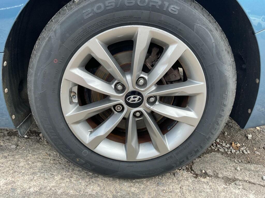 Hyundai I40 1.7 Crdi Se Nav Blue Drive 139 Bhp Blue #12