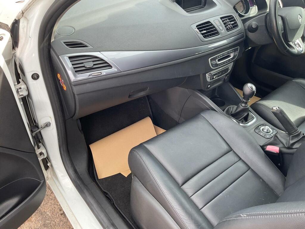 Renault Megane 1.6 Vvt Dynamique  #9