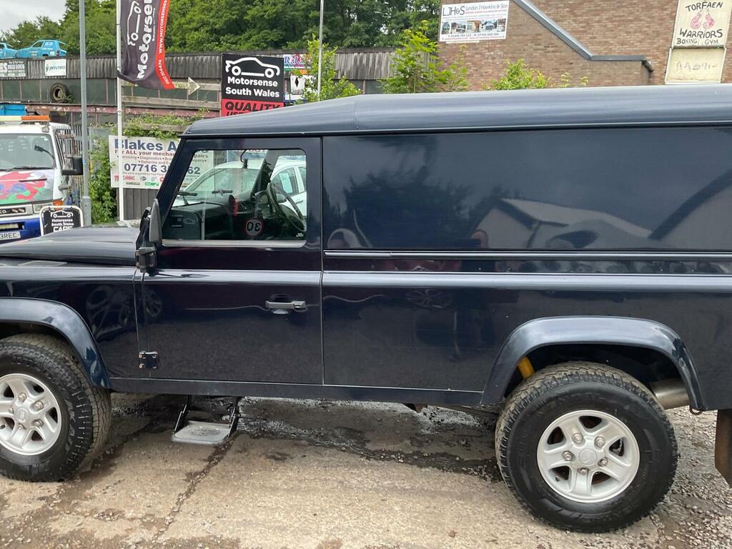 Land Rover Defender 110 Suv Black #85