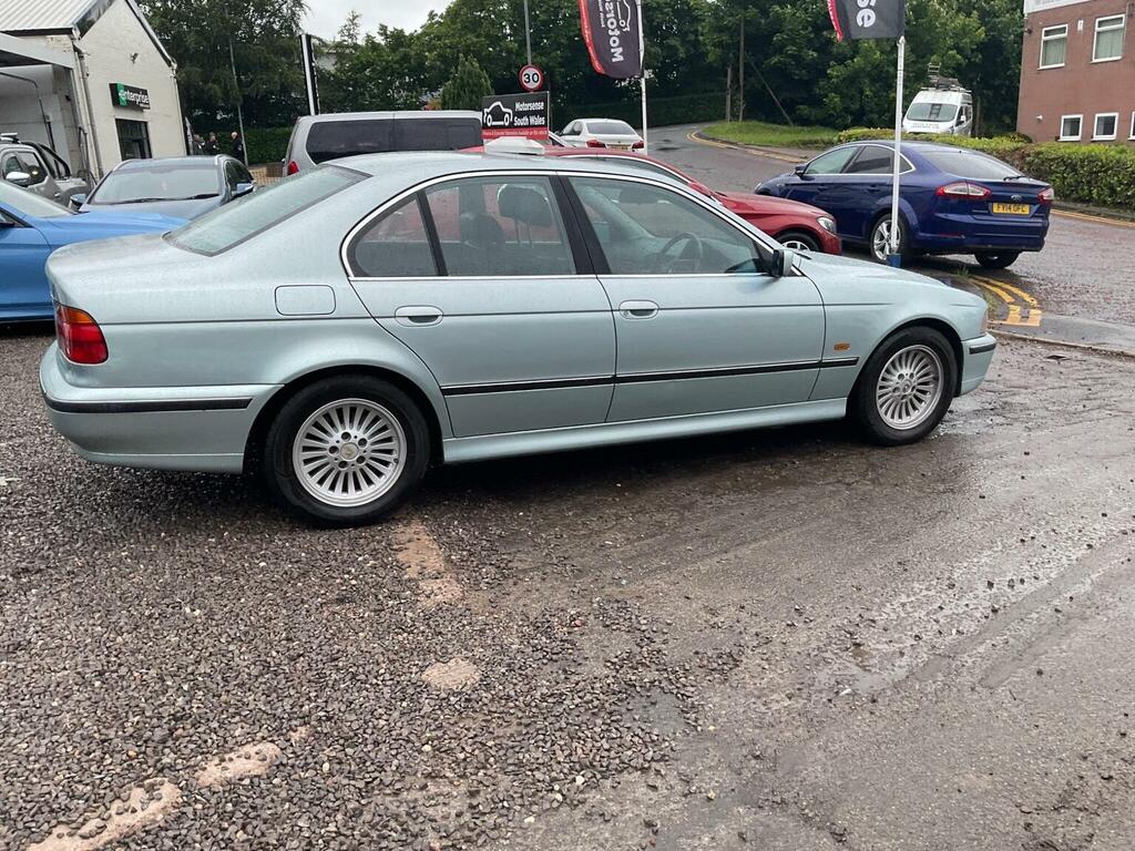 BMW 5 Series  Blue #70
