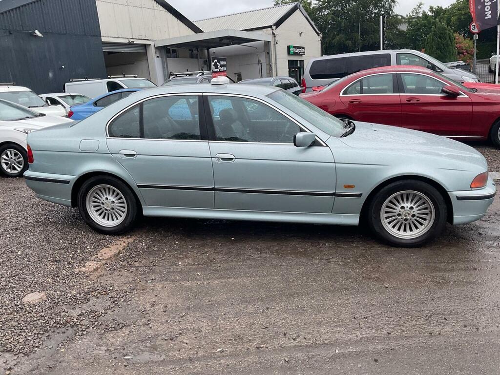 BMW 5 Series  Blue #60