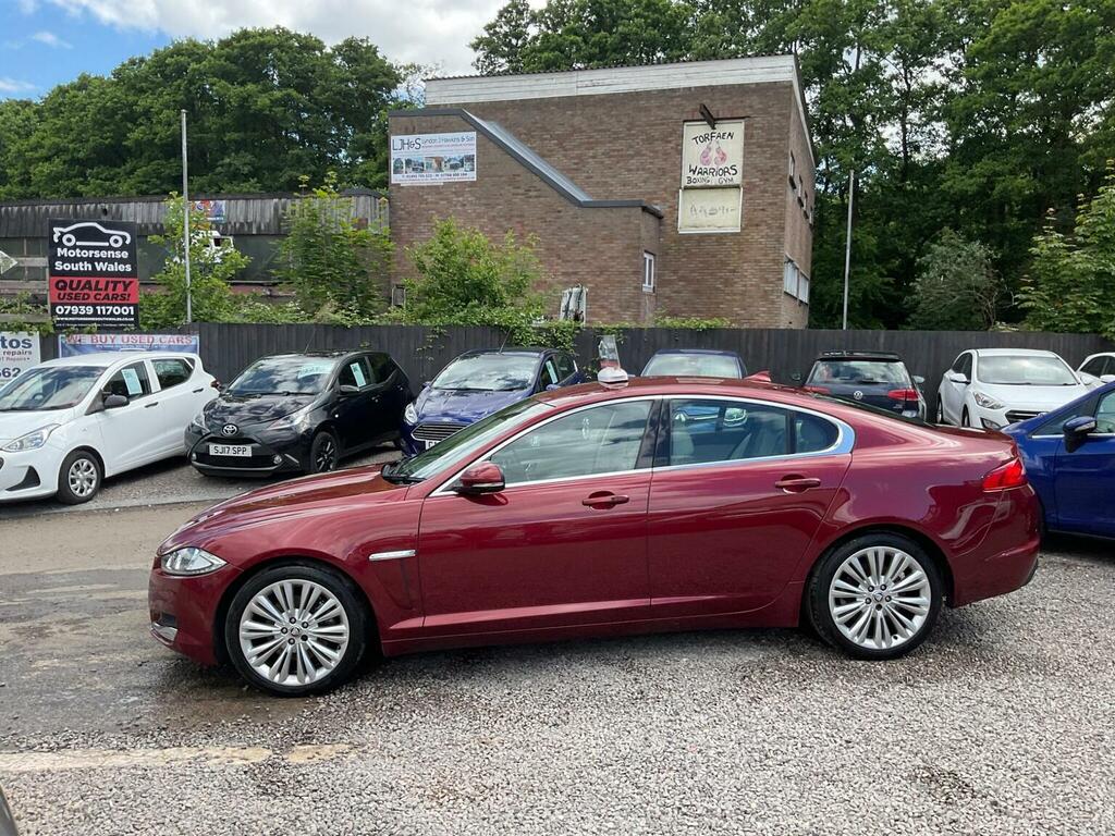 Jaguar XF D V6 Premium Silver #100