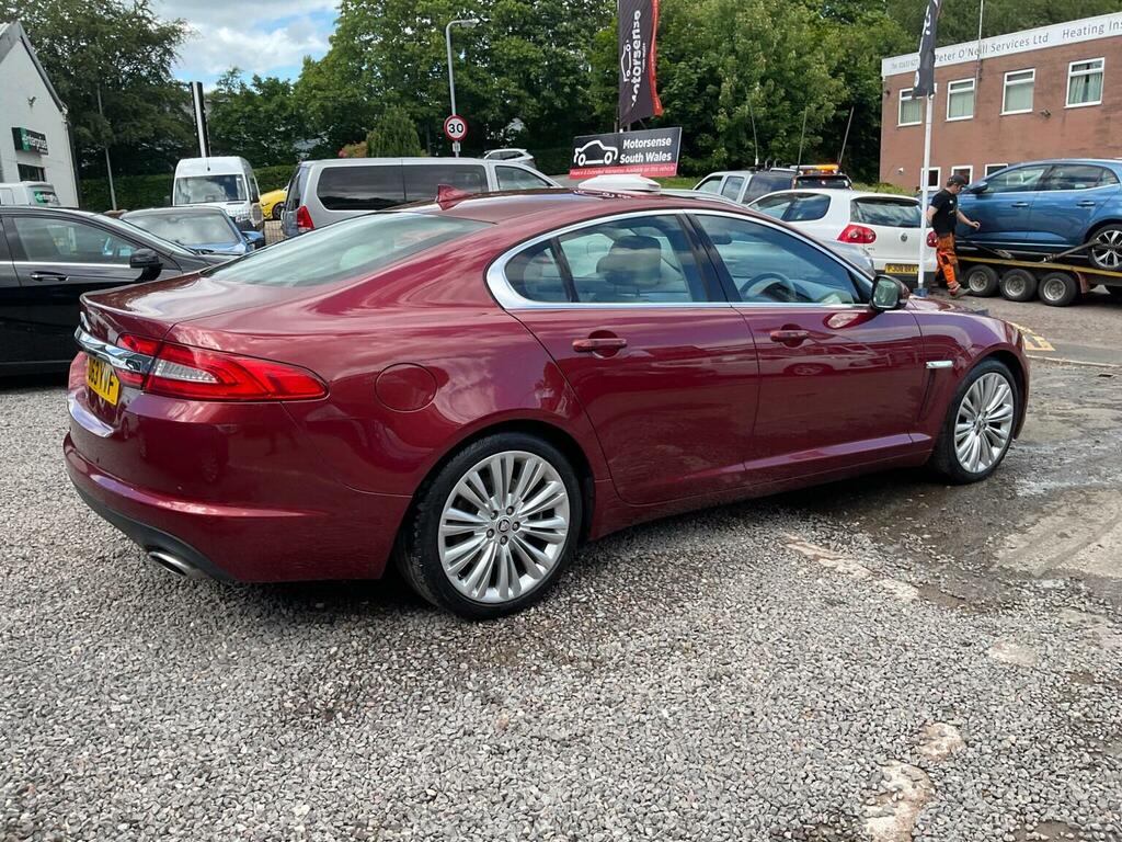 Jaguar XF D V6 Premium Silver #77