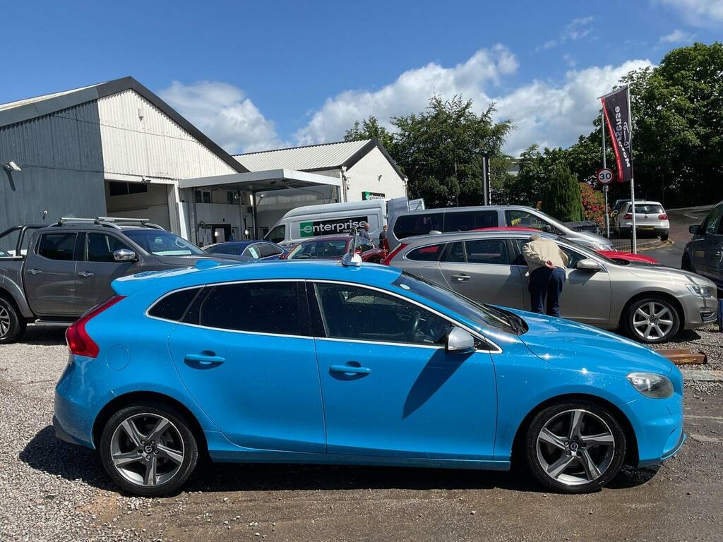 Volvo V40 2.0 D4 R-design Euro 6 S S Blue #4
