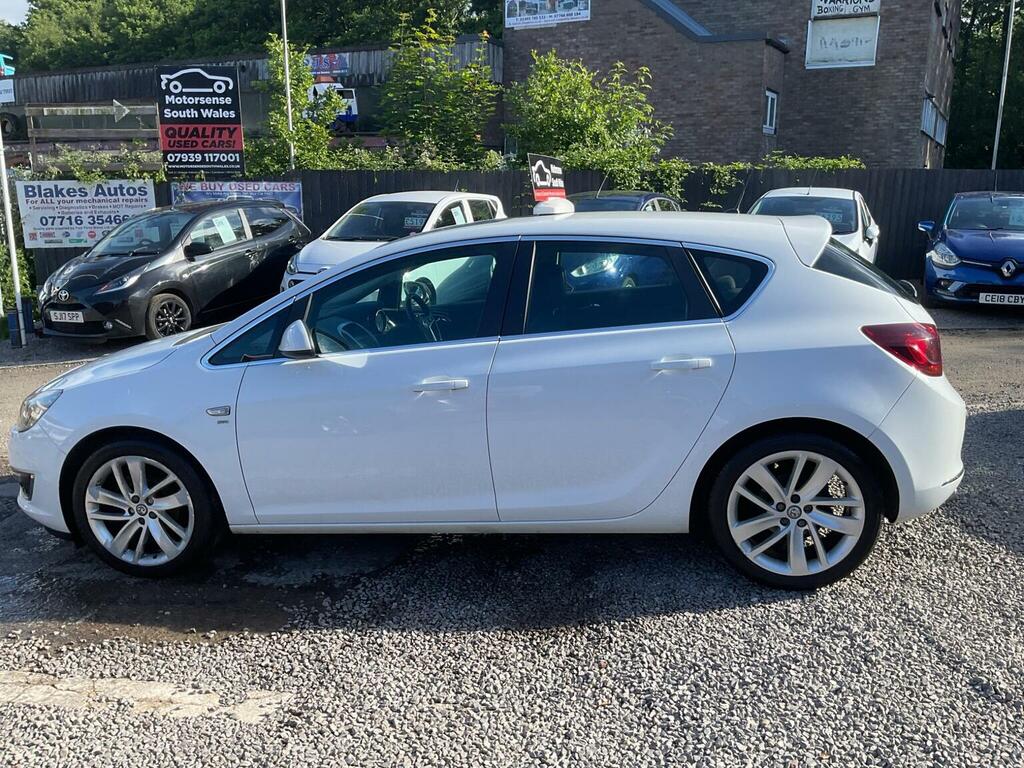 Vauxhall Astra Design Black #9