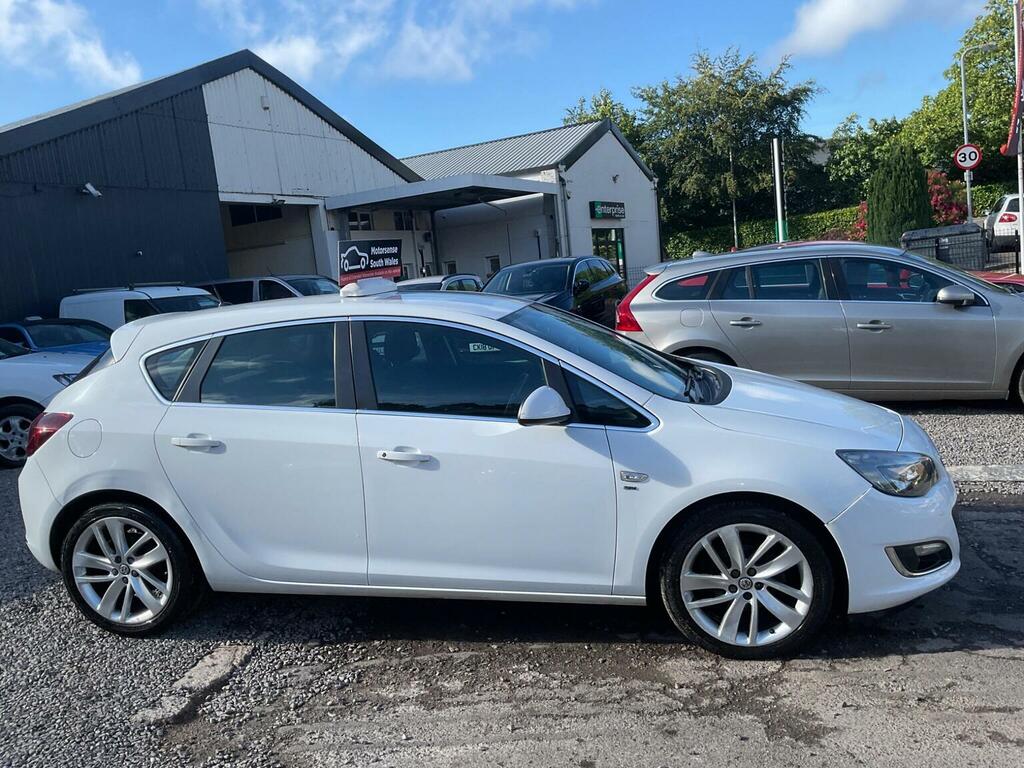 Vauxhall Astra Design Black #10
