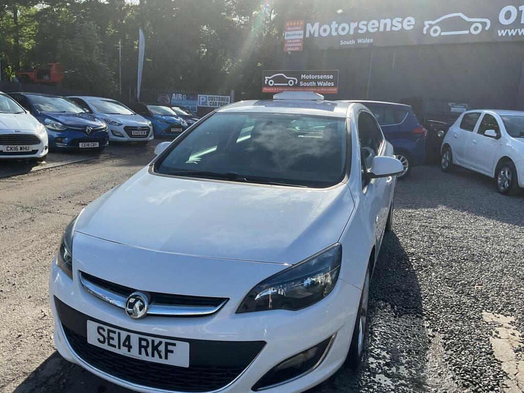 Vauxhall Astra Design Black #40