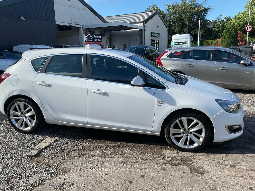 Vauxhall Astra Design Black #58
