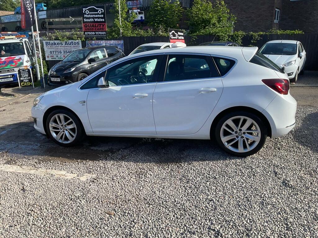Vauxhall Astra Design Black #100