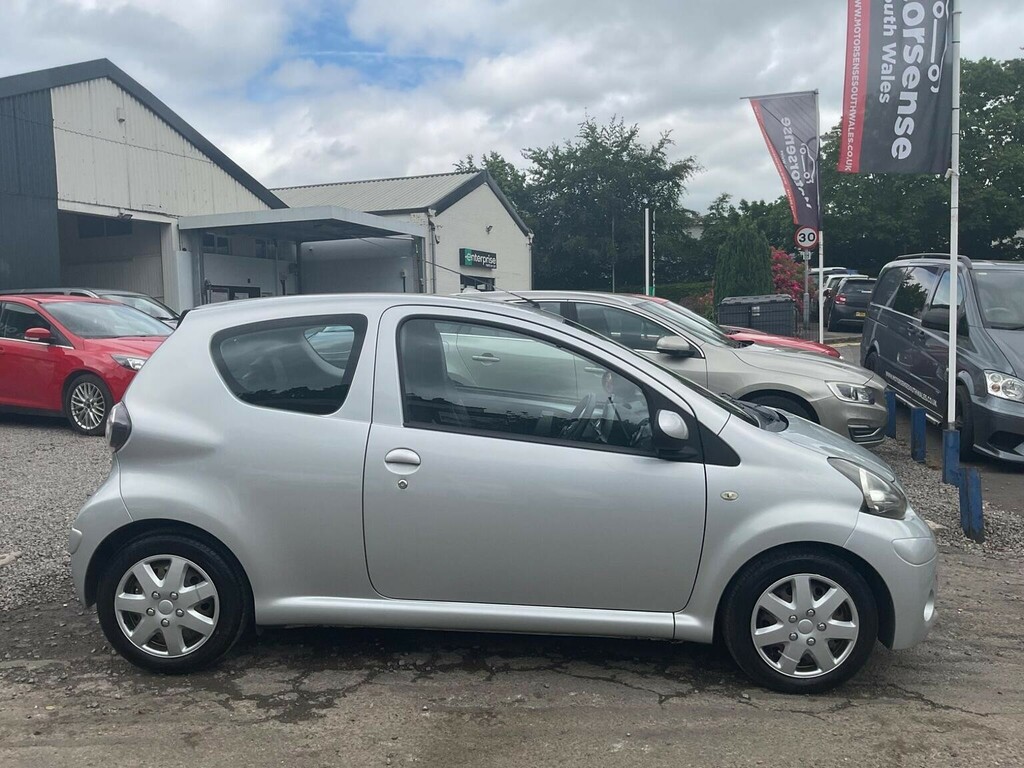Toyota Aygo 1.0 Vvt-i Ice Euro 5 Silver #4