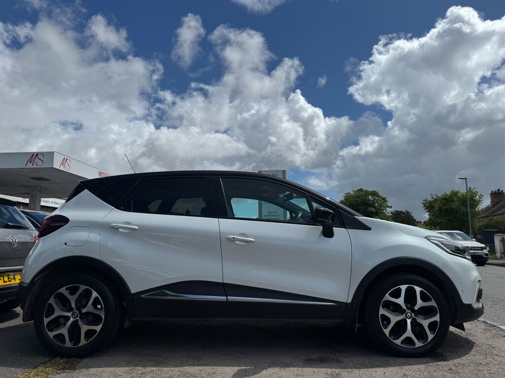 Renault Captur Gt Line Tce YC69WNH #5