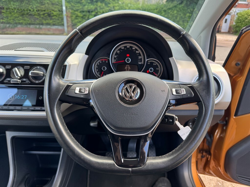 Volkswagen Up 1.0 High Up Silver #13