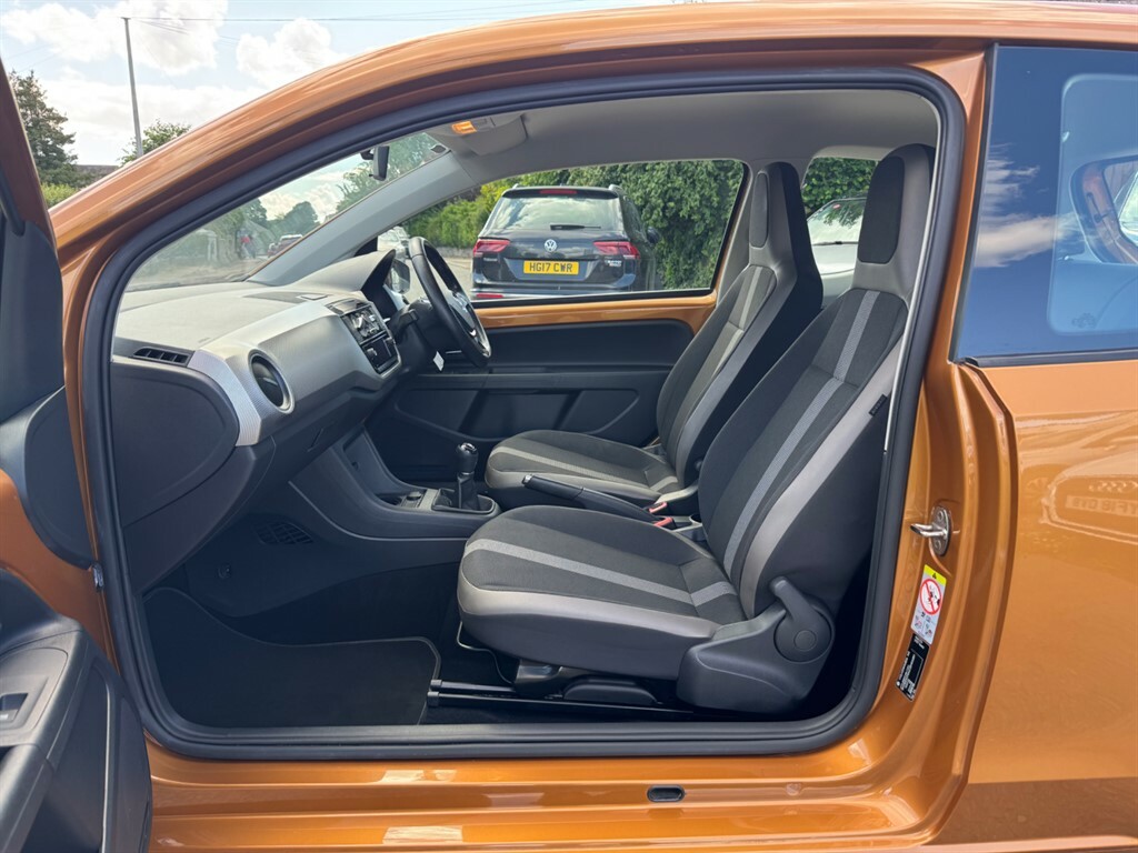 Volkswagen Up 1.0 High Up Silver #14