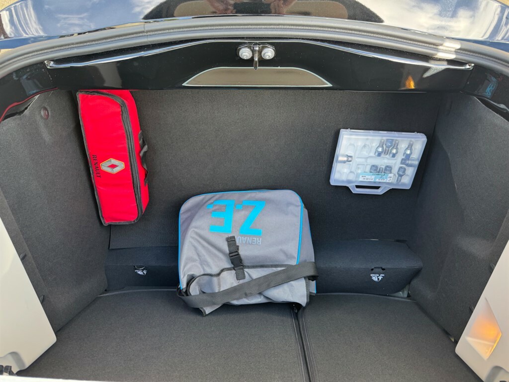 Renault Zoe Techno Grey #10