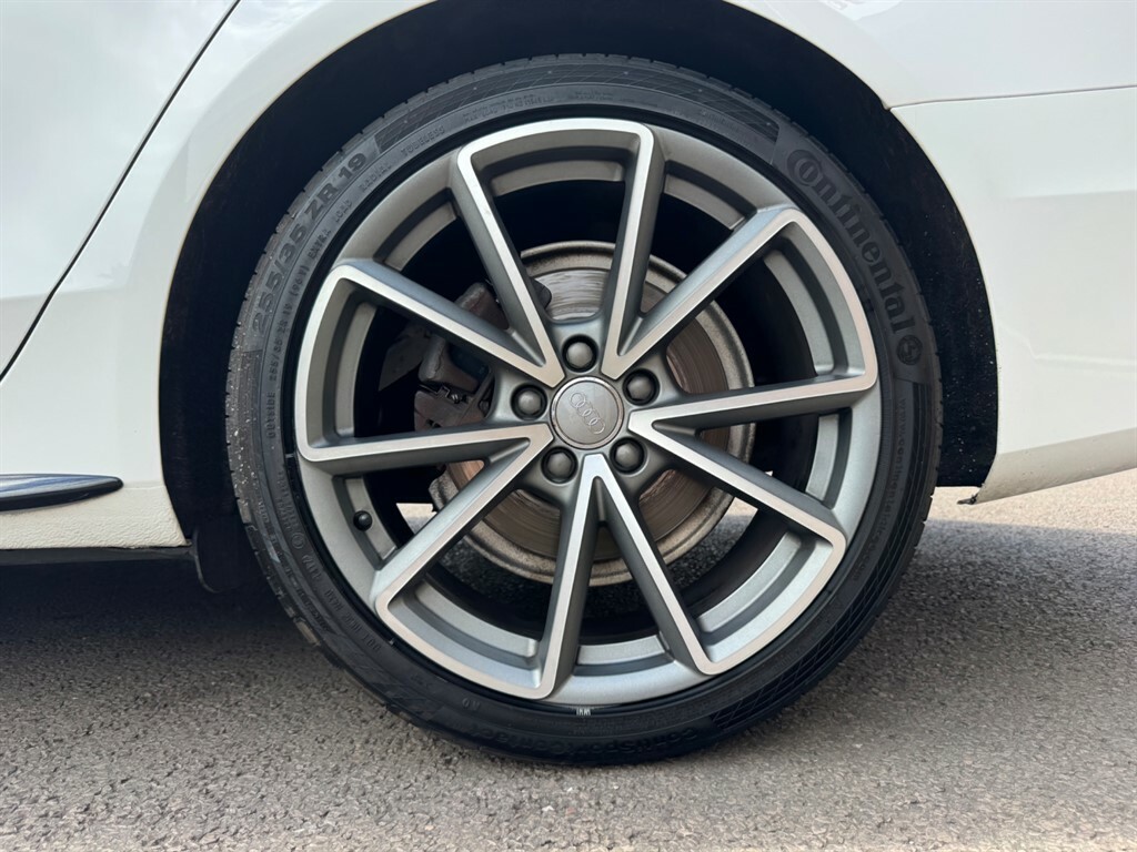 Audi A4 2.0 Tdi S Line Saloon Euro 5 S Silver #39