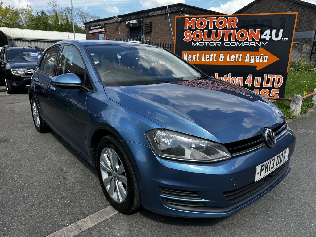 Volkswagen Golf Hatchback 1.6 Tdi Bluemotion Tech Se 201313 Blue