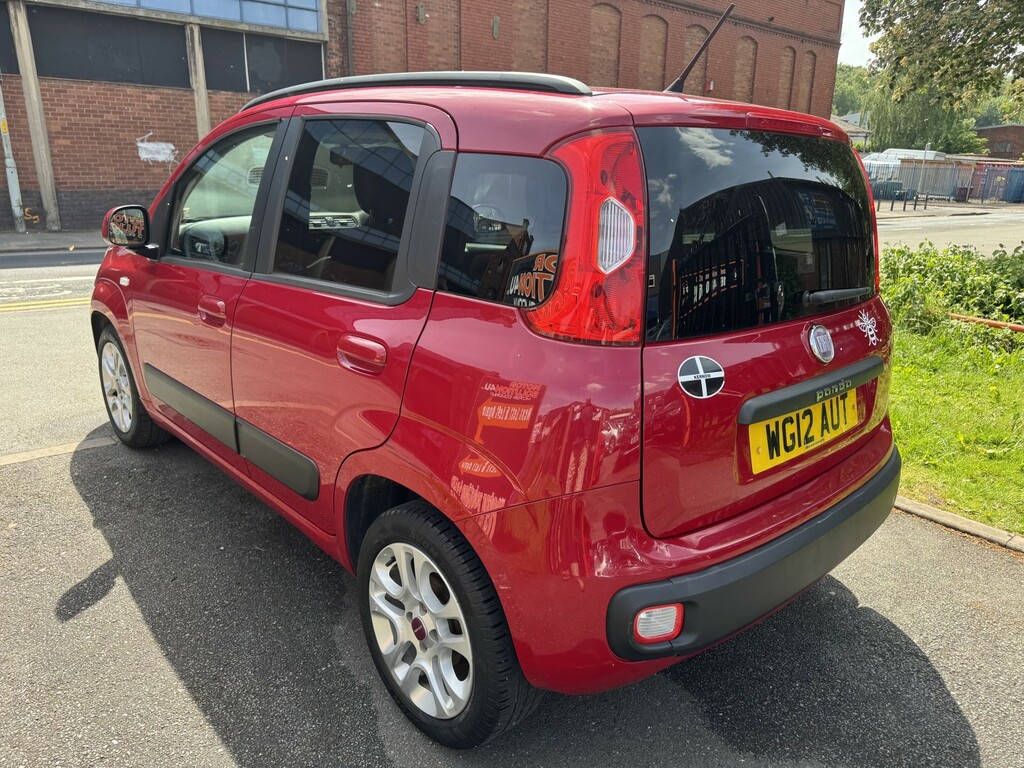 Fiat Panda Hatchback 1.2 Panda 1.2 69 Bhp Lounge 201212 WG12AUT Red #3