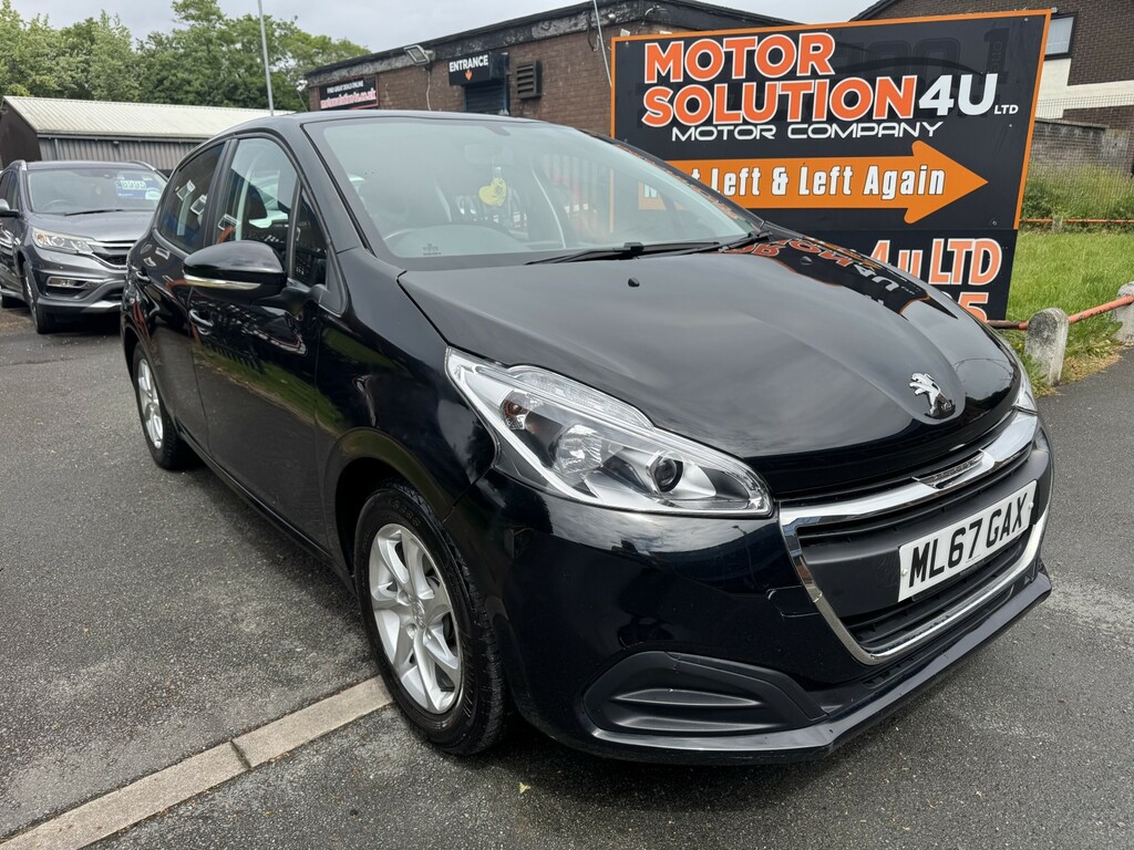 Peugeot 208 1.2 Puretech Active Black