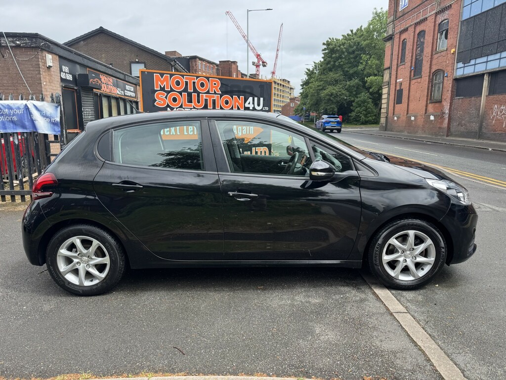 Peugeot 208 1.2 Puretech Active ML67GAX Black #5