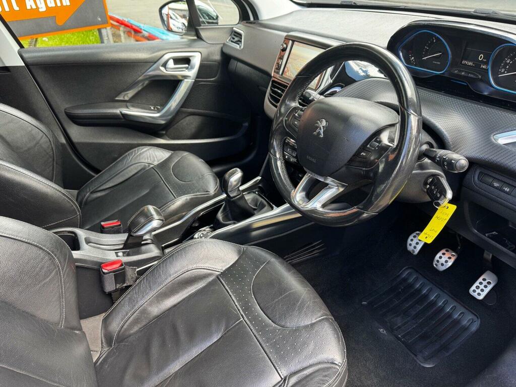Peugeot 2008 Allure Black #88