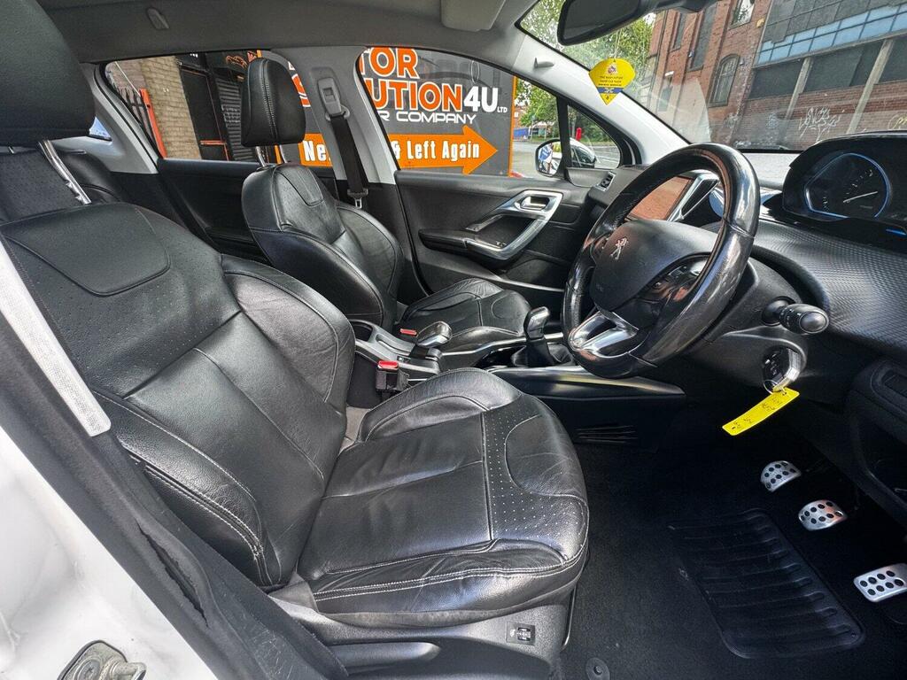 Peugeot 2008 Allure Black #91