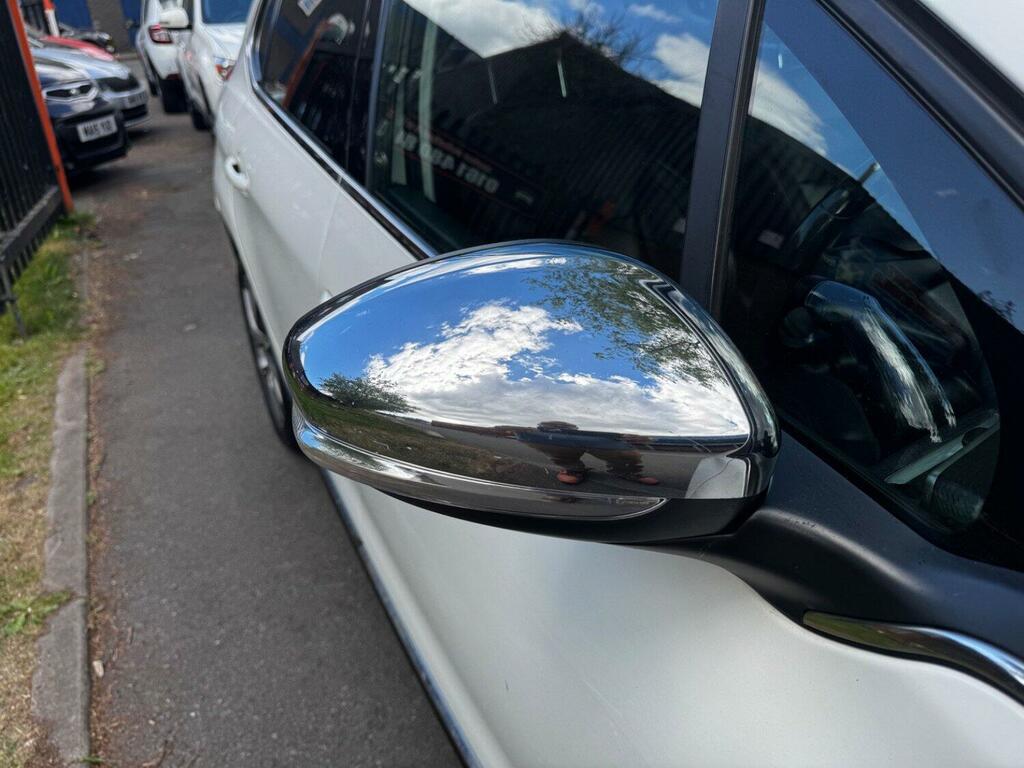 Peugeot 2008 Allure Black #12