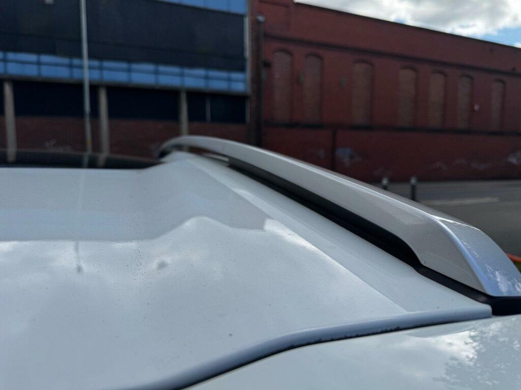 Peugeot 2008 Allure Black #16