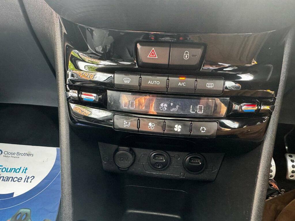 Peugeot 2008 Allure Black #92